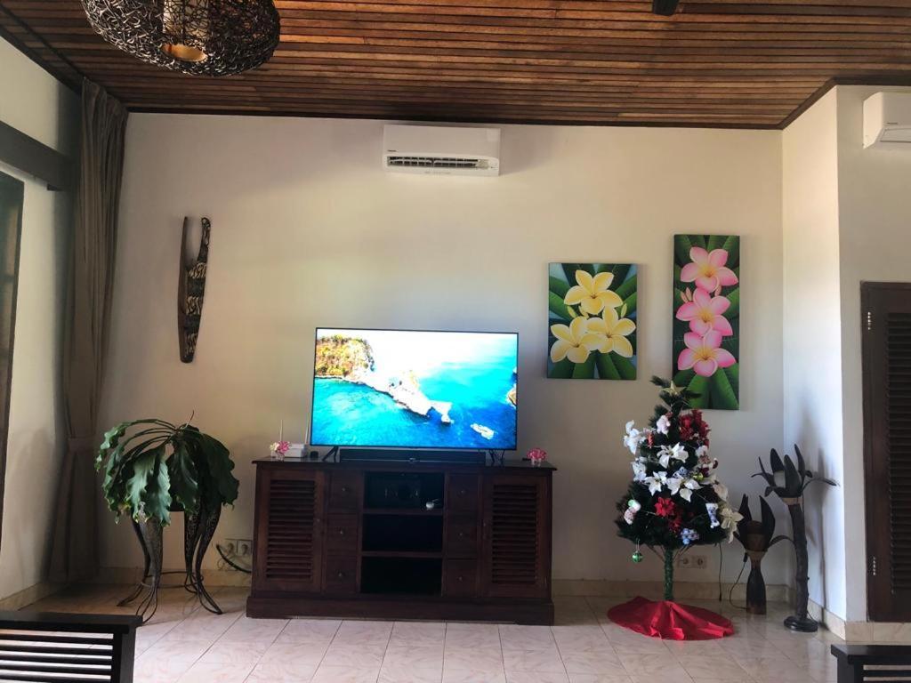 Ocean Beachfront Villa Dini Banjar  Ngoại thất bức ảnh